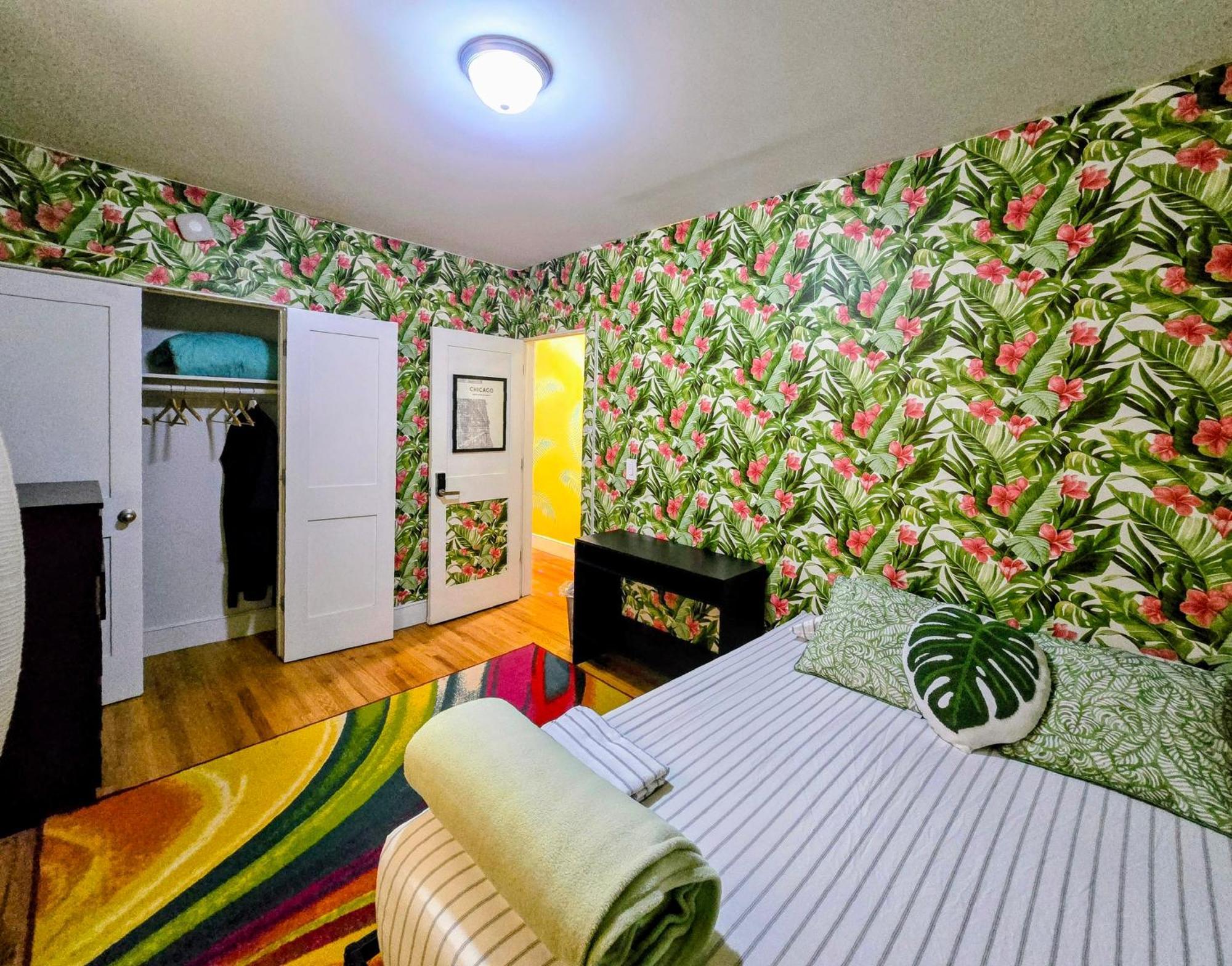 Tropical Comfort Room In Harlem Cozy Stay With Snacks & Style New York Exterior photo